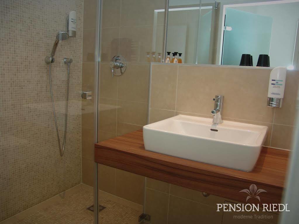 Pension Riedl Wien Ngoại thất bức ảnh